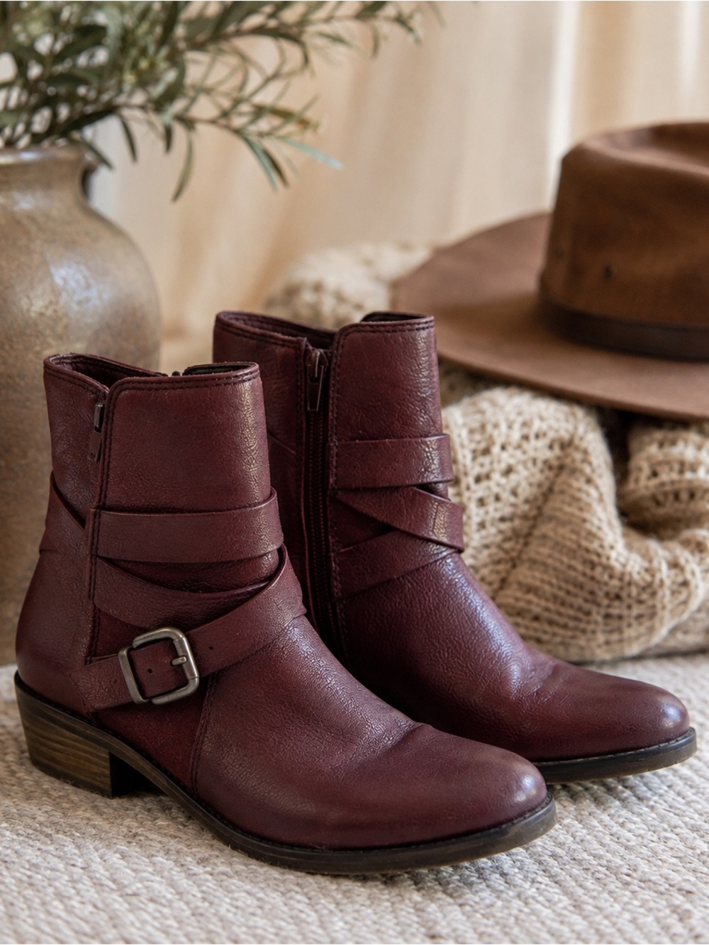 Naturalizer Ringer Burgundy Leather Suede Buckle Ankle Boots Size 9.5N